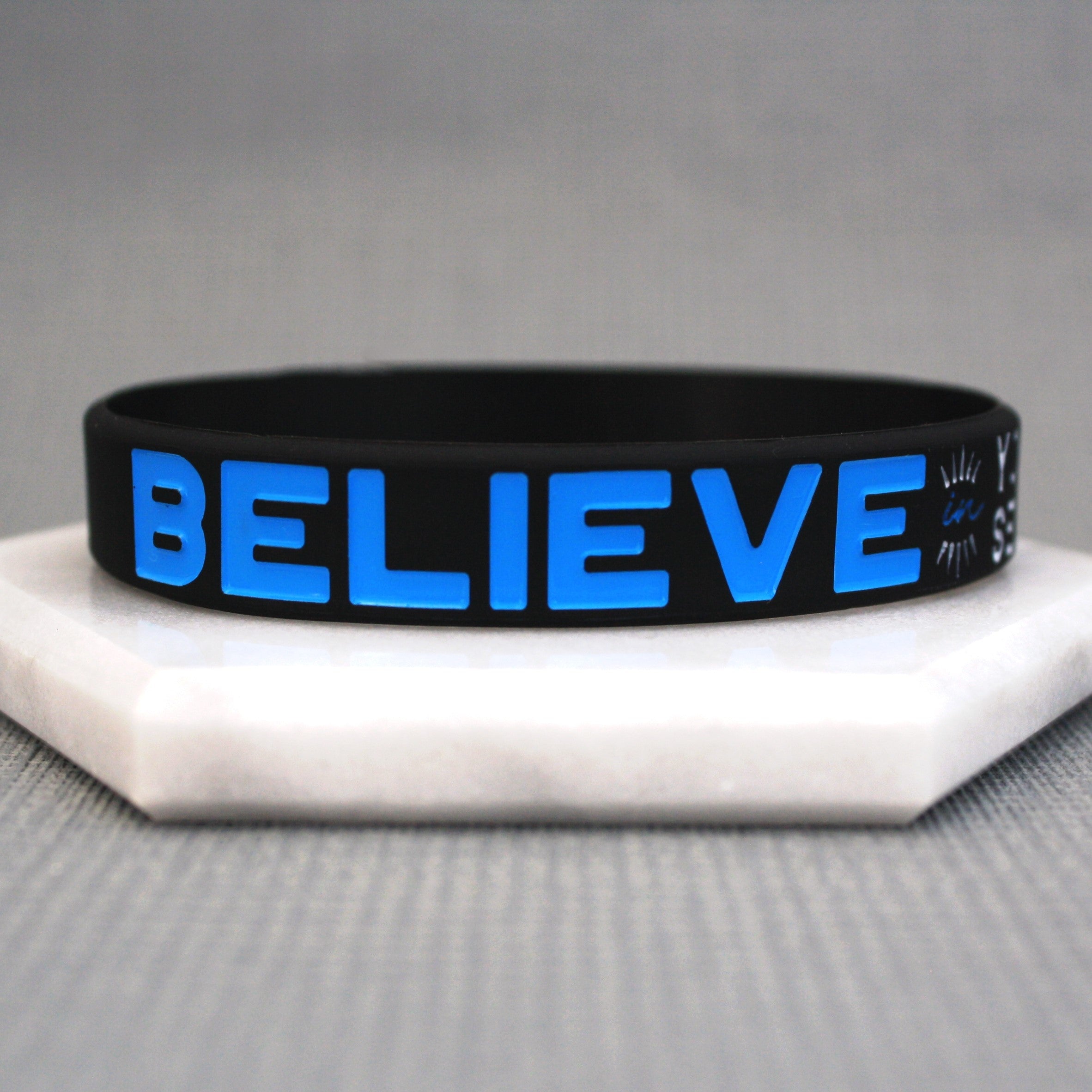 believe-in-yourself-wristband-motivational