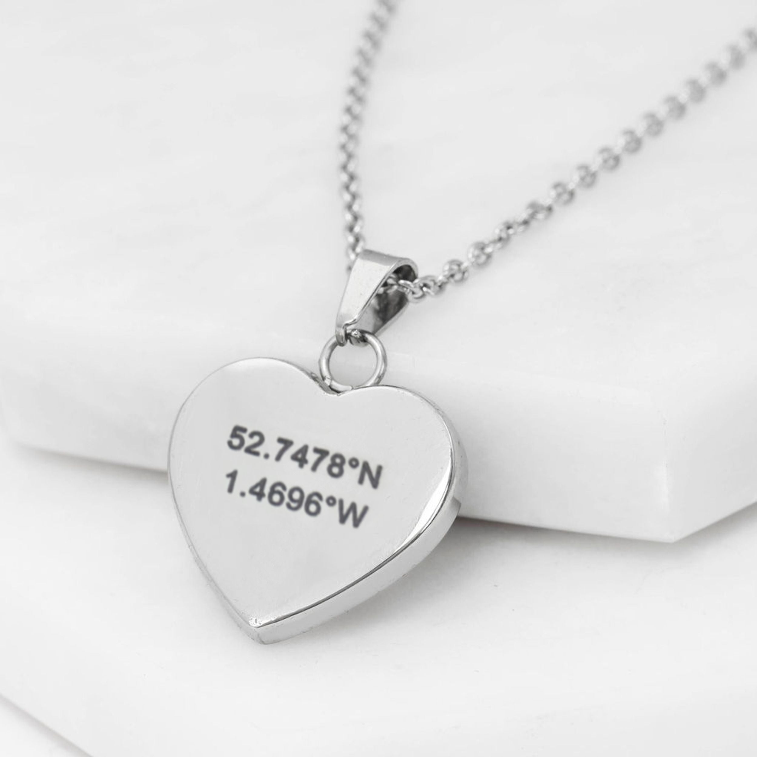 ladies-grid-coordinates-necklace-special-place