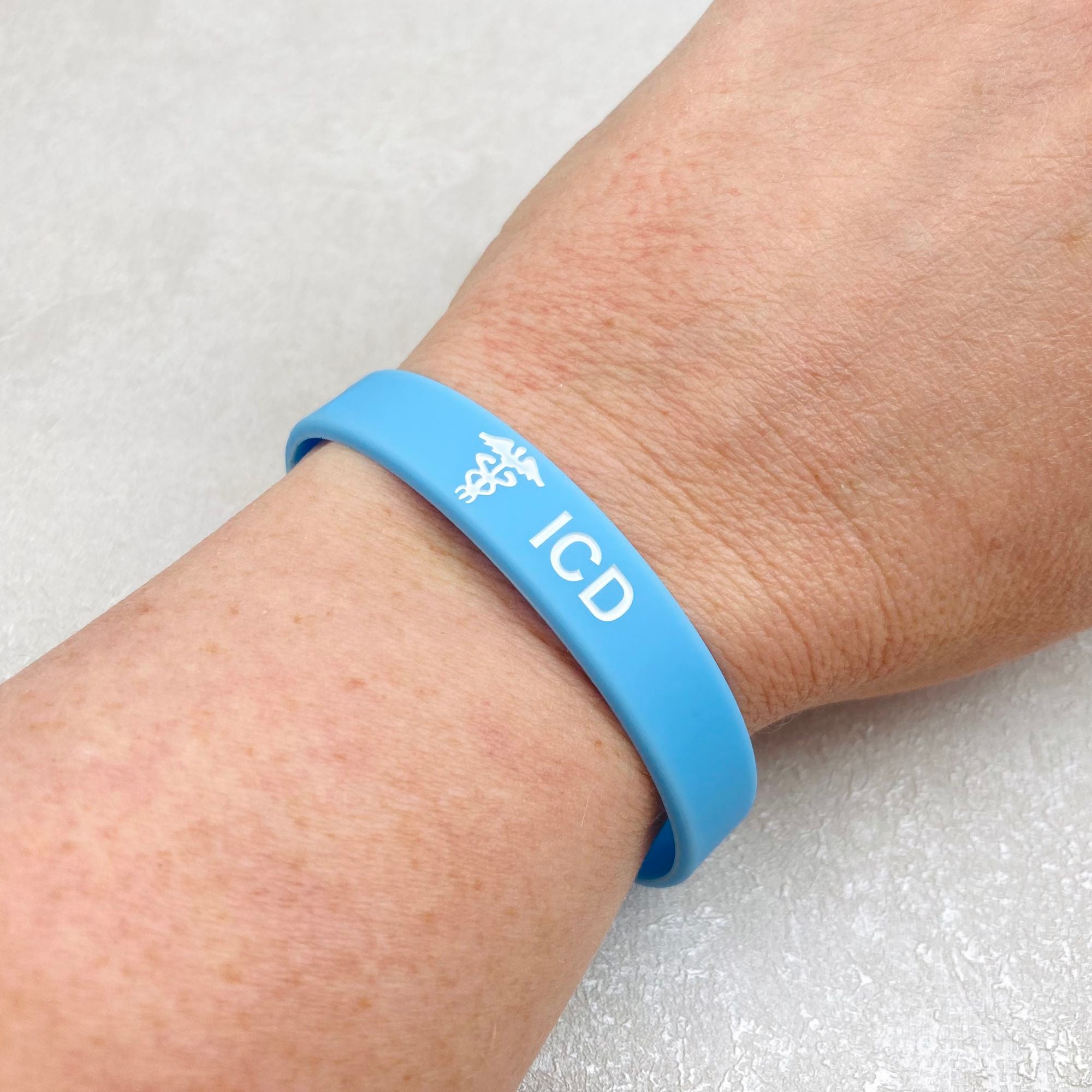 icd wristbands pink blue for her ladies