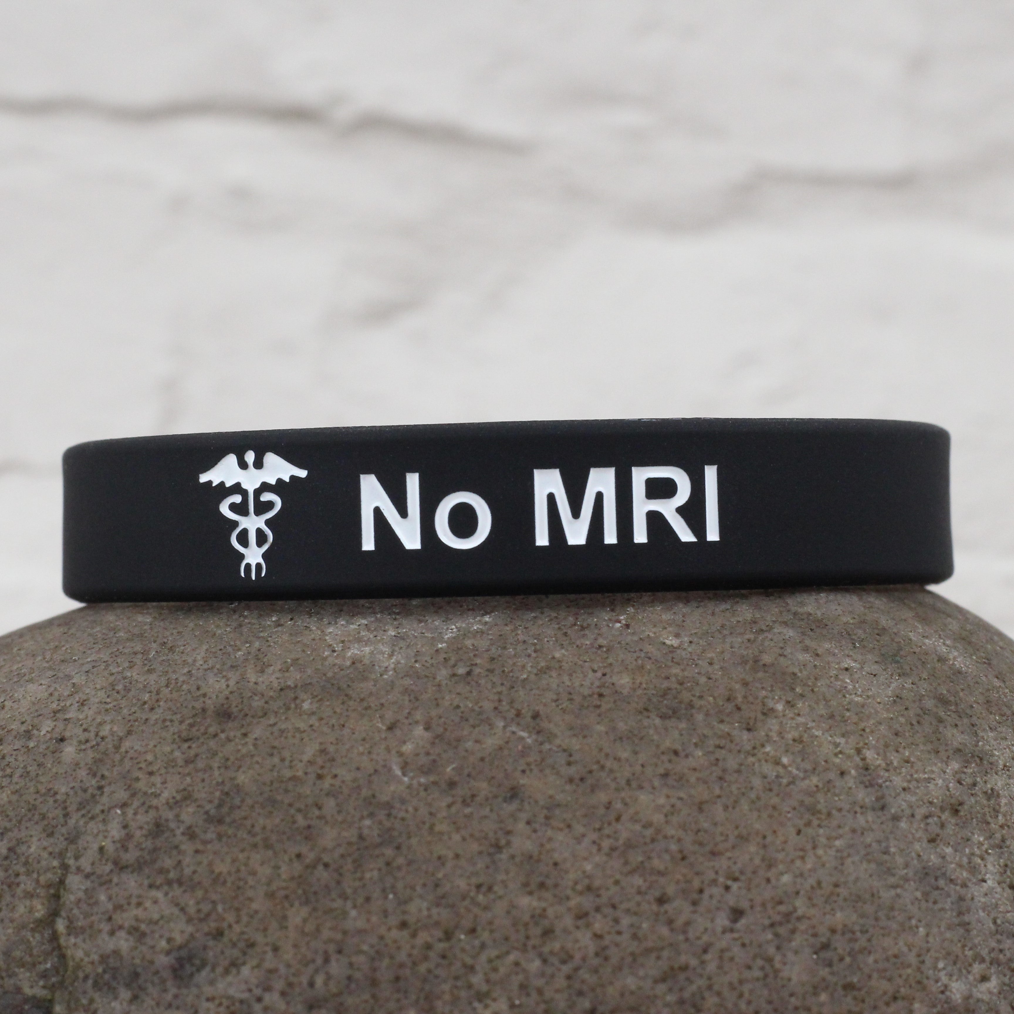 No MRI Medical Alert Wristband Black White Butler and Grace Ltd