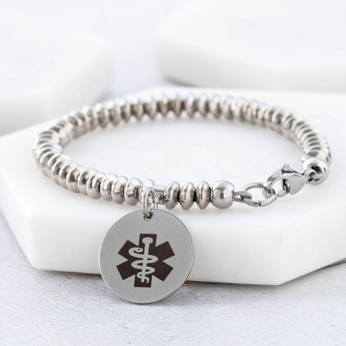 Show off your personality with our medical alert bracelets for women.  Lauren's Hope bracelets are fashionabl… | Alert jewelry, Medical alert  jewelry, Alert bracelet
