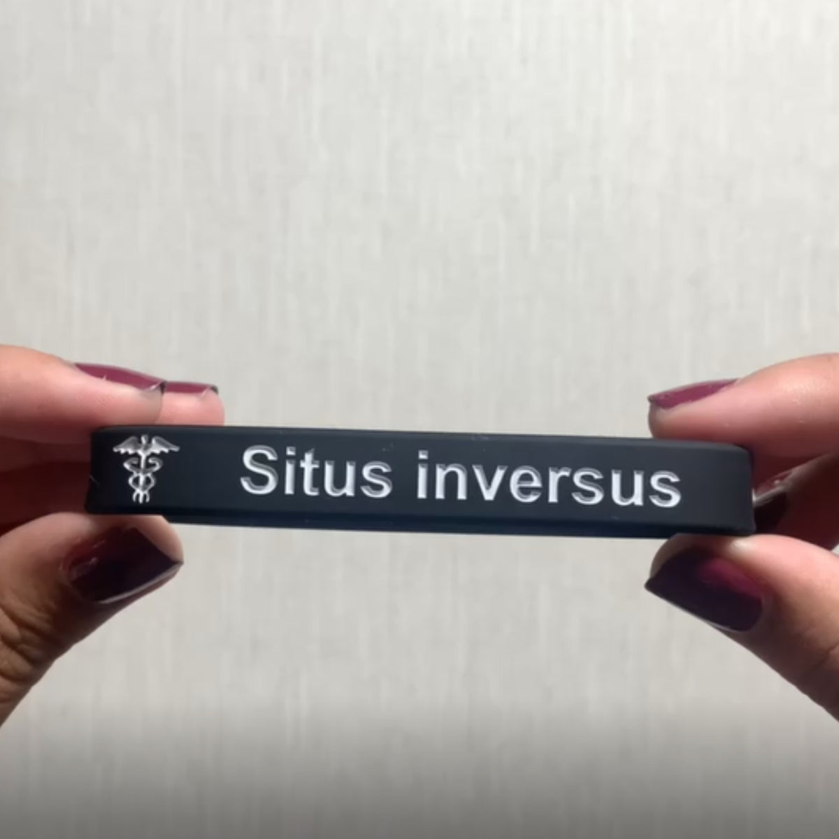 situs inversus product video