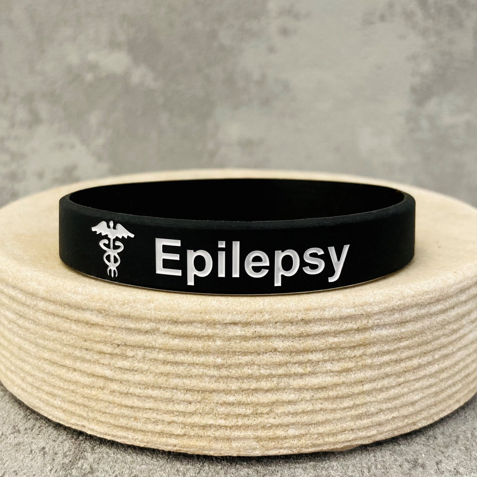 Amazon.com: Max Petals - Epilepsy Medical Alert ID Silicone Bracelet  Wristbands - 4 Pack - Adult Size : Health & Household